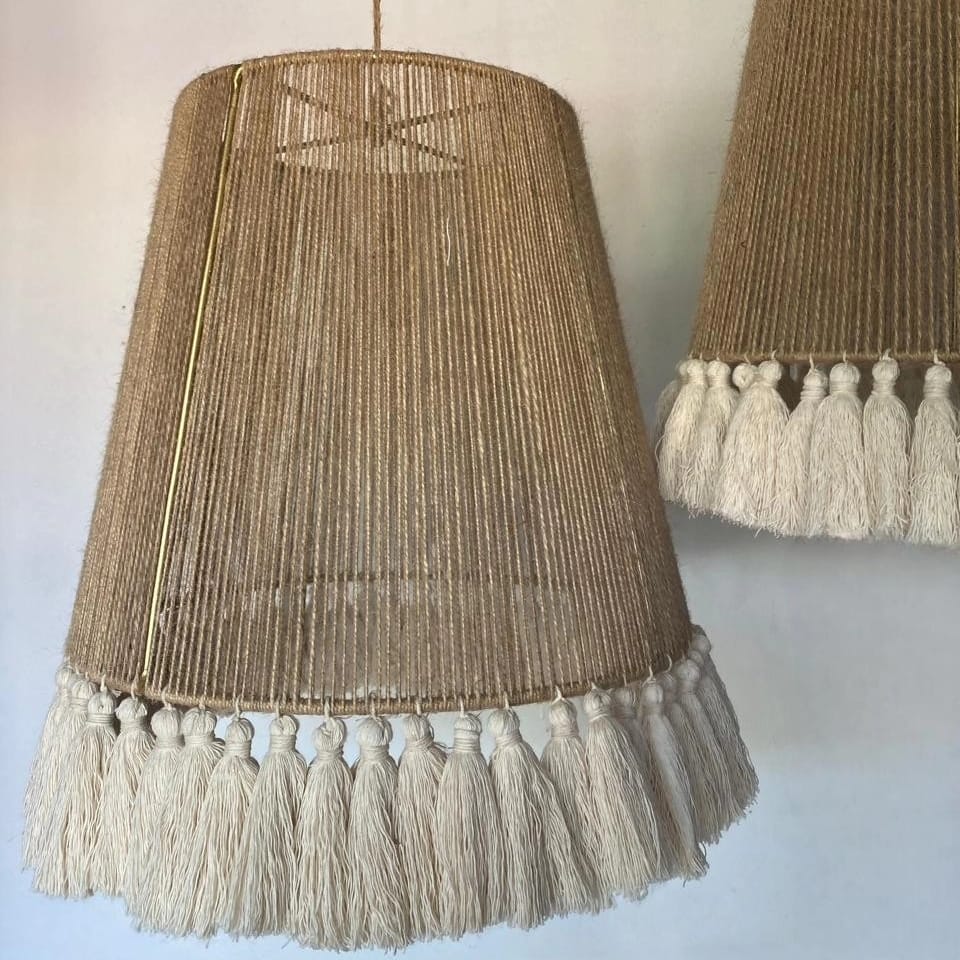 Lámpara de Yute con Borlas