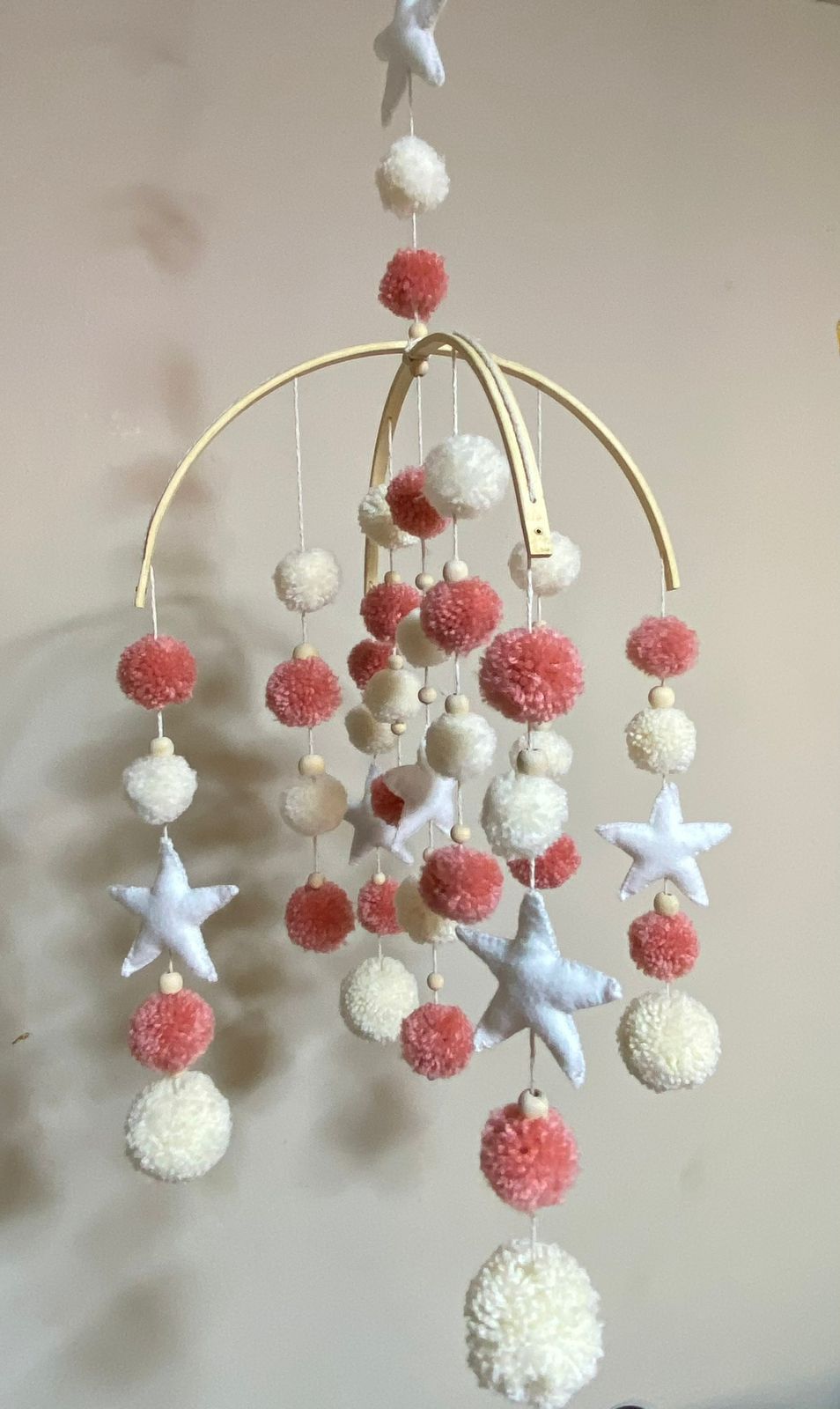 Móvil Estrellas y Pompones⭐✨